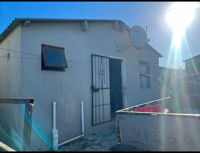 2 BEDROOM HOUSE FOR SALE IN KUYASA